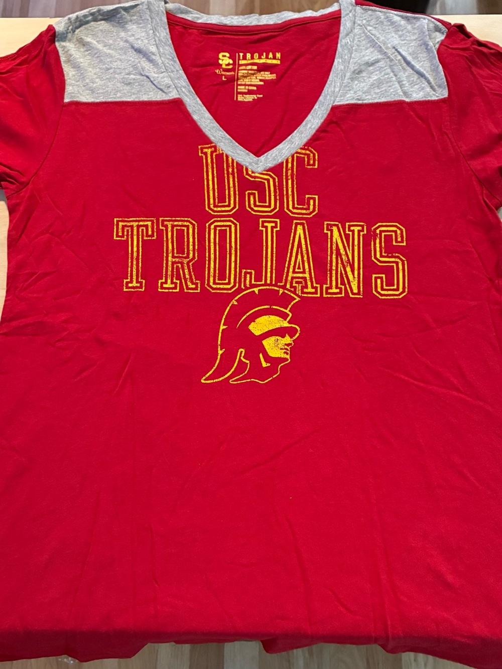 USC Trojans NCAA Women’s Tee Size Large 100% Cotton
